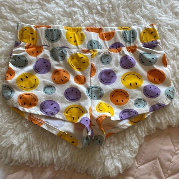 Smiley shorts  - Picture 1 of 3